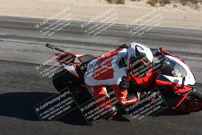 media/Dec-01-2025-Moto Forza (Mon) [[2daa91e15f]]/2-Intermediate Group/Session 4 (Turn 10 Inside)/